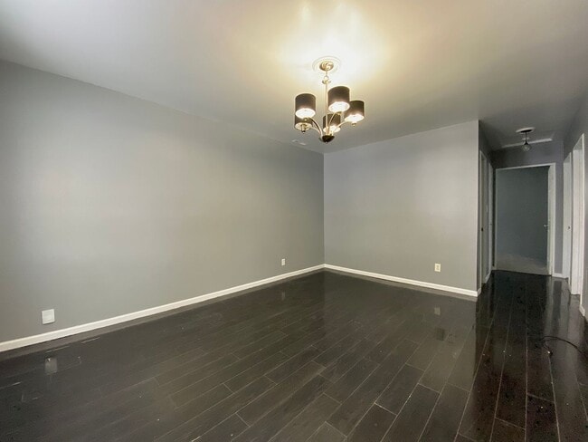 Foto del edificio - 3 Bedroom Home in Highland, IN