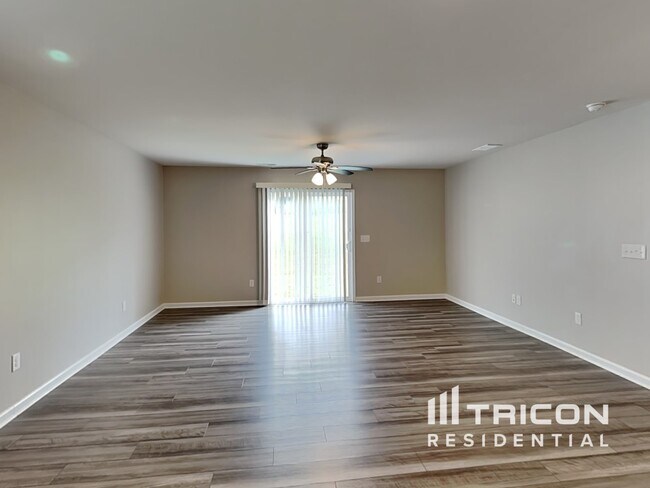 Foto del edificio - 127 Brentwood Dr