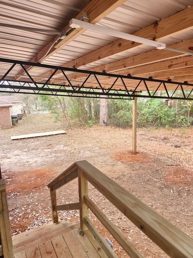 Building Photo - 509 Famcee Ave