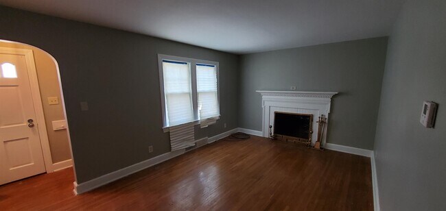 Building Photo - 89 Shadyside Dr
