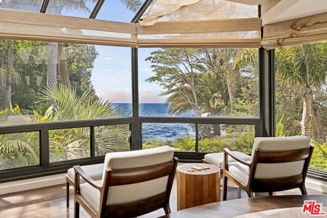 Building Photo - 31833 W Sea Level Dr