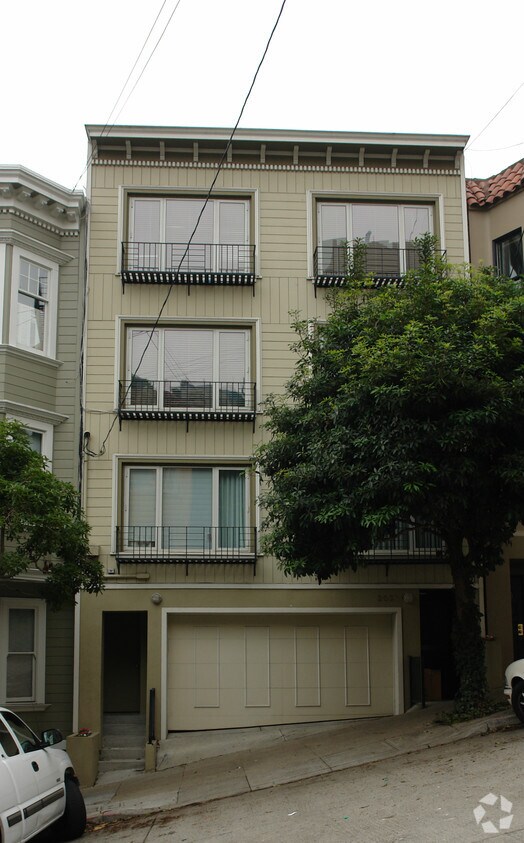Building Photo - 2034 Leavenworth St