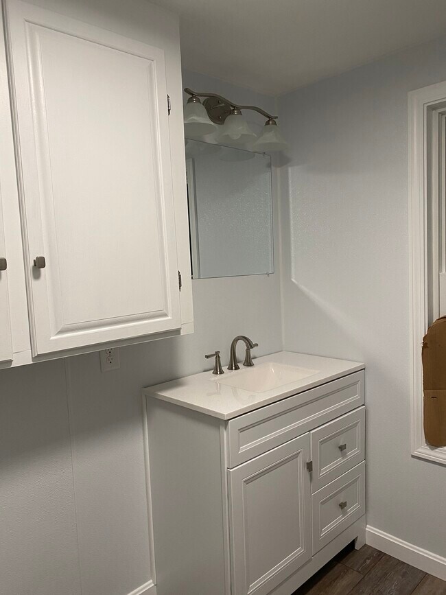 Bathroom - 27 6th St