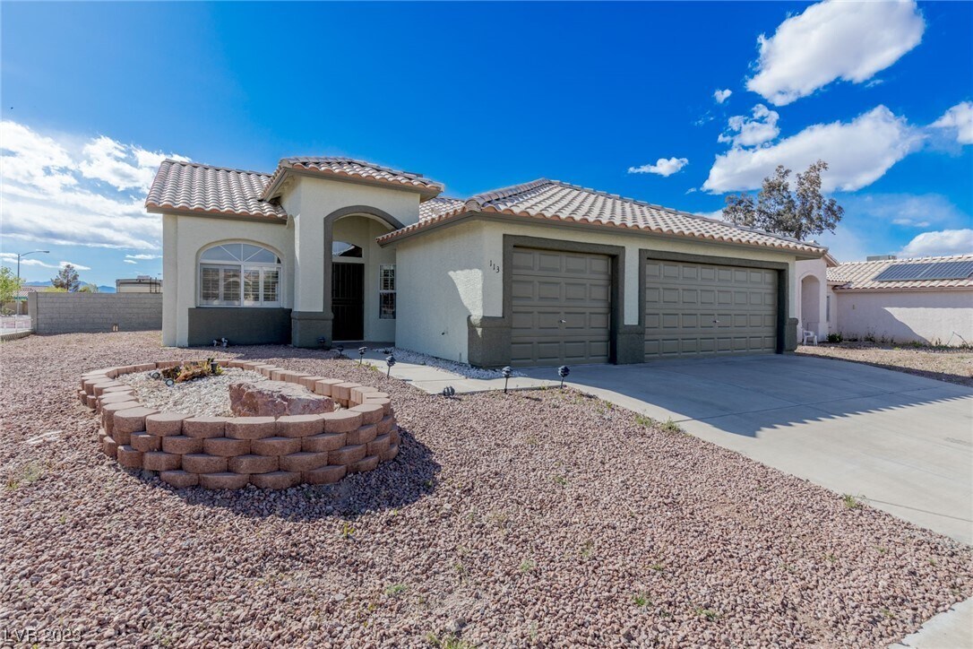 113 Vista Del Lago St, Henderson, NV 89015 House Rental in Henderson