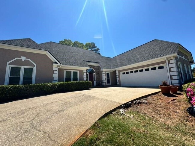 Building Photo - 1230 St Ives Ct