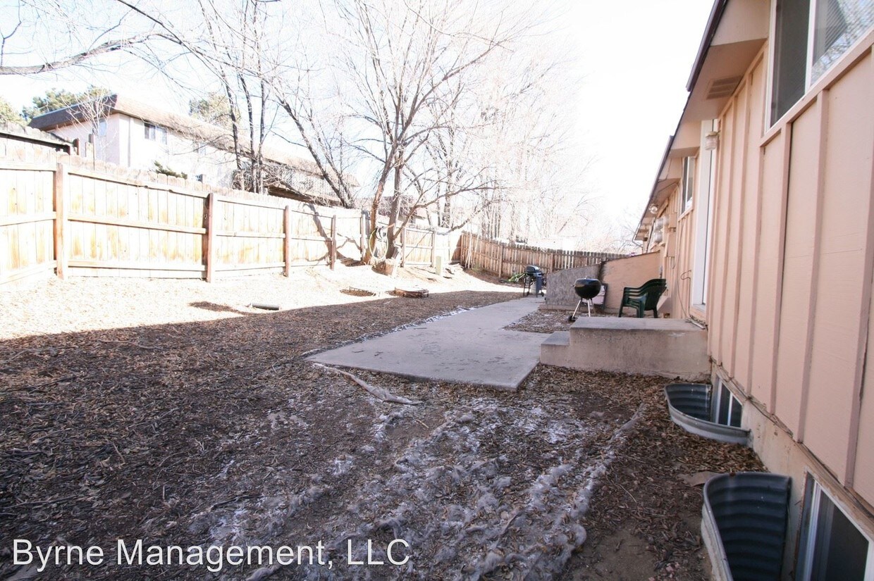 1038 Westmoreland Rd, Colorado Springs, CO 80907 Room for Rent in Colorado Springs, CO