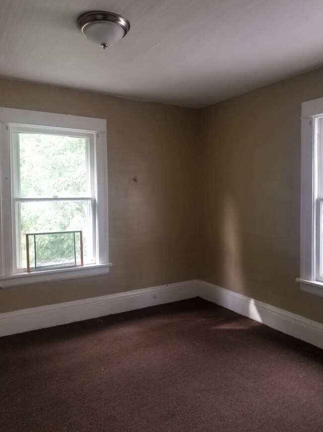 Building Photo - 125 Winterroth