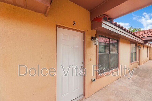 Foto del edificio - 110 S Ridge Ln