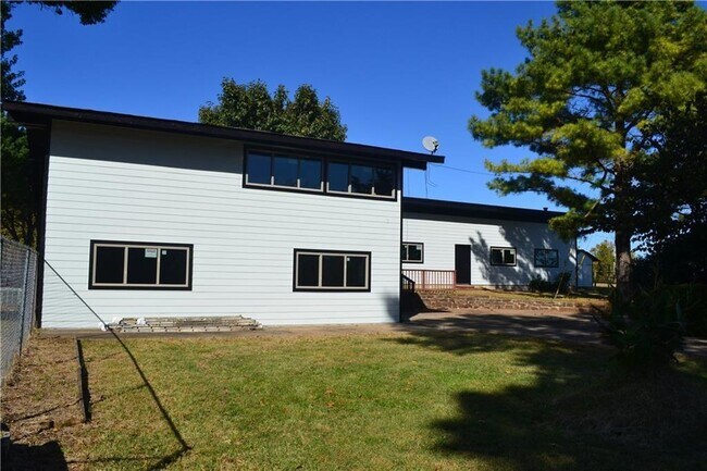 Foto del edificio - 1435 N Starr Dr