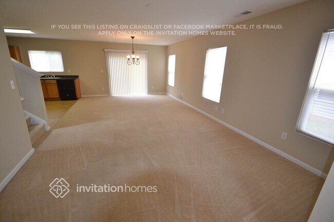 Building Photo - 10317 Hugue Way