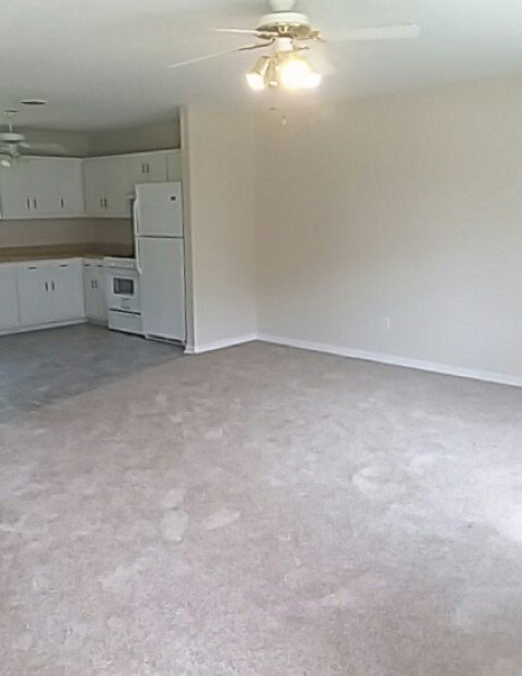 Foto del edificio - 106 Jay Ln