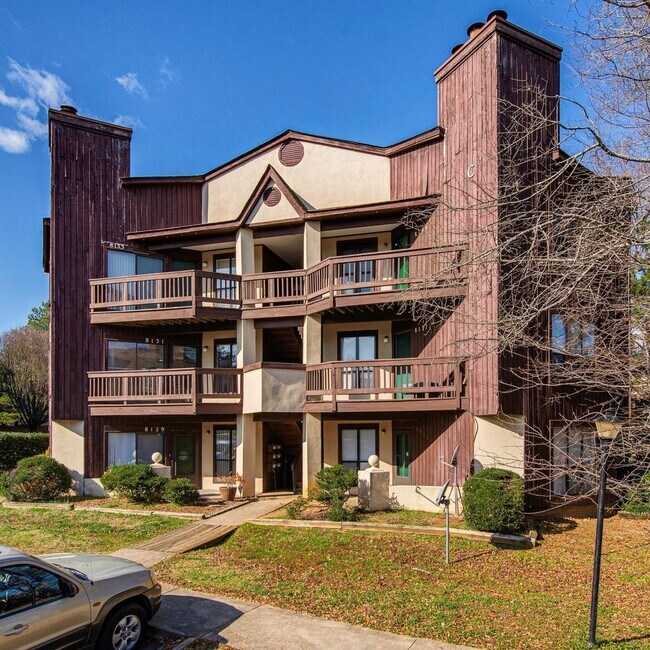 Building Photo - Newly Renovated condo/Town home for lease ...