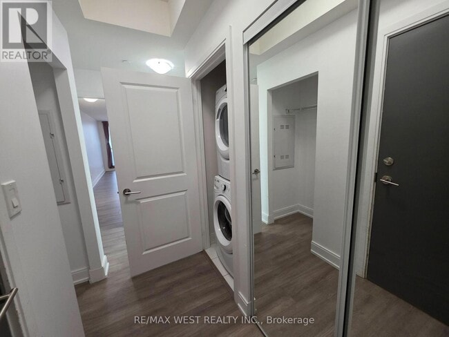 Photo du bâtiment - 9608 Yonge St