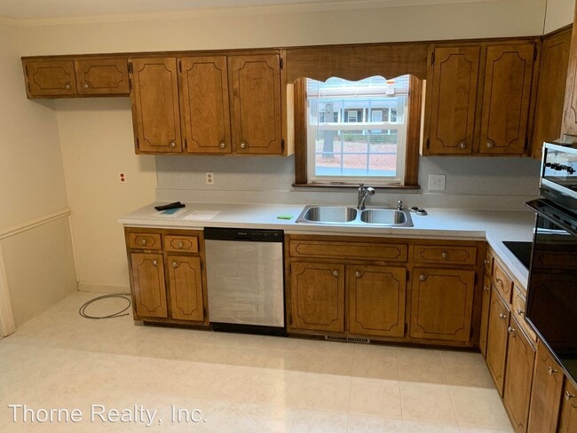 Building Photo - 3 br, 2 bath House - 200 Brentwood Drive