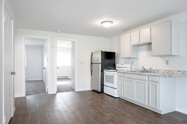 Foto del edificio - Yakima M.F. LLC