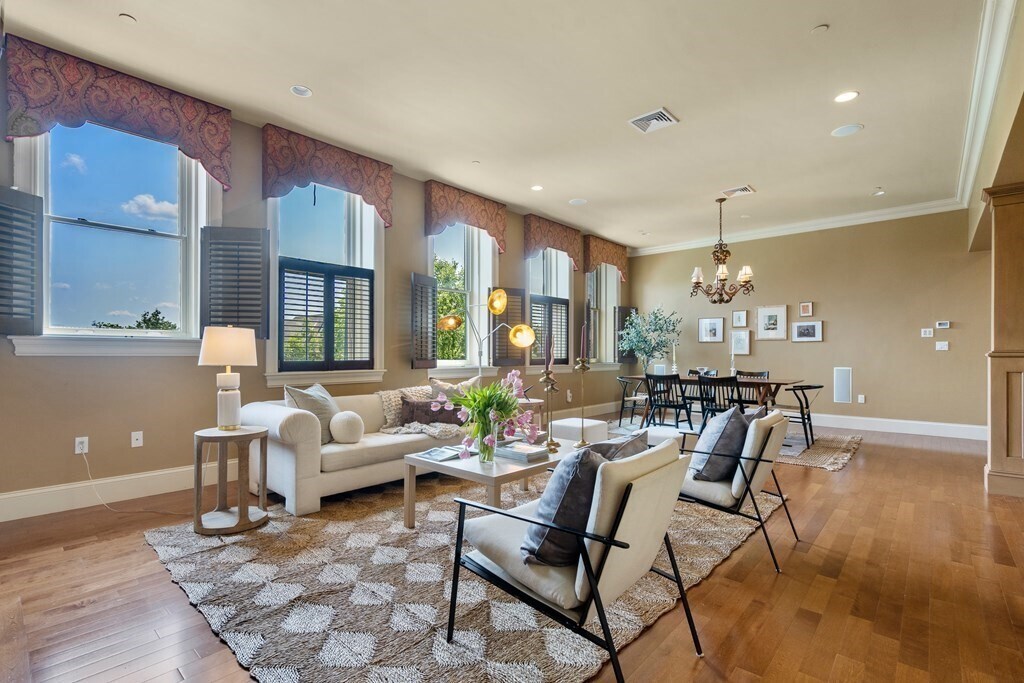 Foto principal - 120 Seaver St