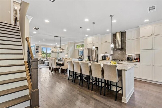Foto del edificio - 1305 Faircrest Wy