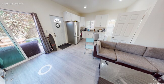 Building Photo - 5546 Mary Ln Dr