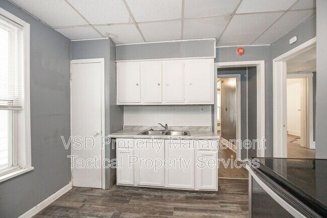 Foto del edificio - 1583 E 84th St