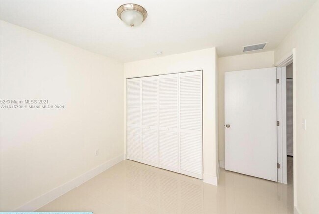 Building Photo - 1532 NW 60th St