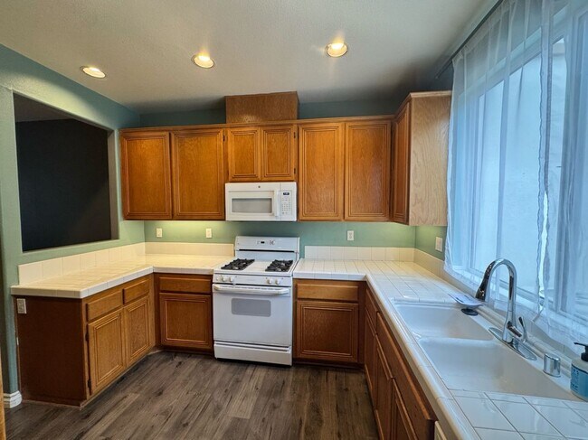 Foto del edificio - 74 Seacountry Ln