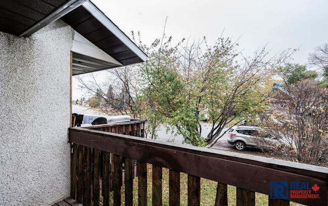 Building Photo - 7306 Patterson Dr
