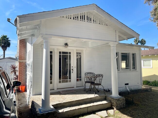 Building Photo - 311 N Francisca Ave