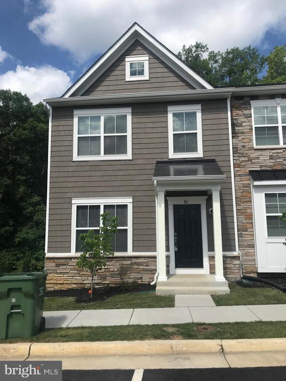 Foto principal - 86 Andrews Pl