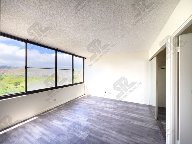 Foto del edificio - 2 bedroom, 2 bathroom 2 parking at Lakecrest