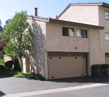 Building Photo - 6255 Canoga Ave