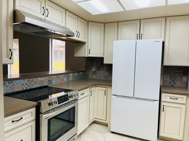 Foto del edificio - 3 br, 2 bath House - 5581 Rubion Circle