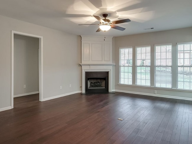 Building Photo - 1545 Indian Hawthorne Ct