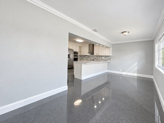 Foto del edificio - 2820 NE 49th St