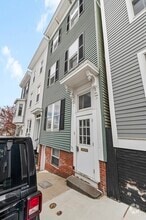 Building Photo - 35 Allston St