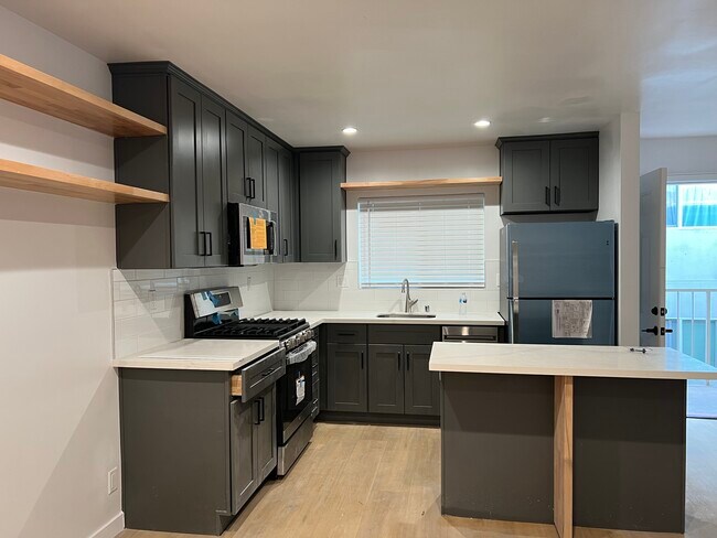 Foto del edificio - 11019 Fruitland Dr