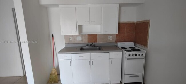 Foto del edificio - 101 NW 29th Ave