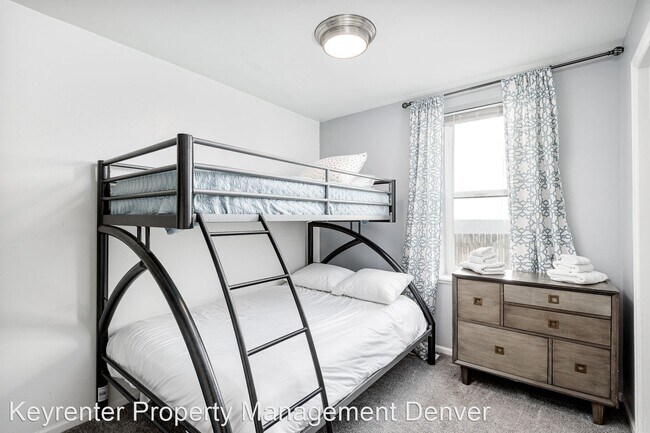 Foto del edificio - 2 br, 1 bath House - 2411 Tremont Place