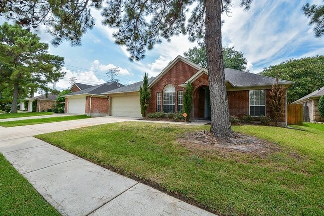Building Photo - 11519 Turtle Lake Dr