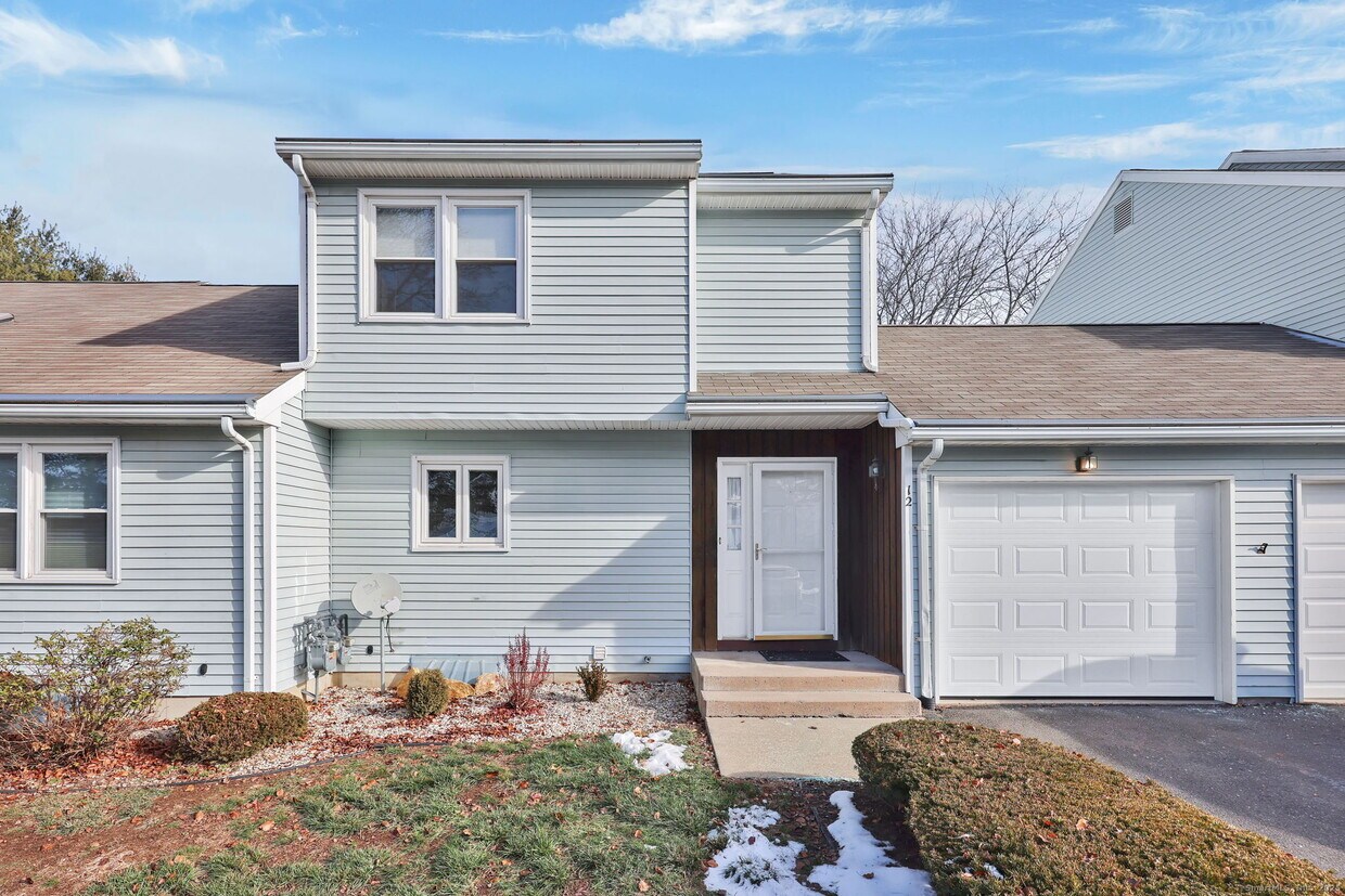 Foto principal - 12 Kevin Dr