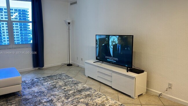 Foto del edificio - 2501 S Ocean Dr