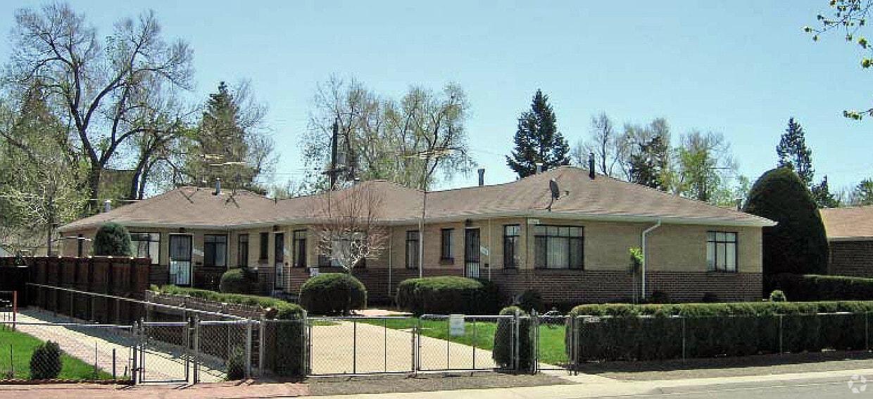 Primary Photo - Oswego Street Apartments