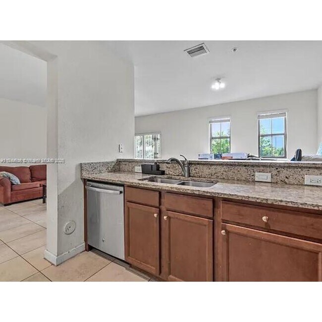 Foto del edificio - 10620 NW 88th St