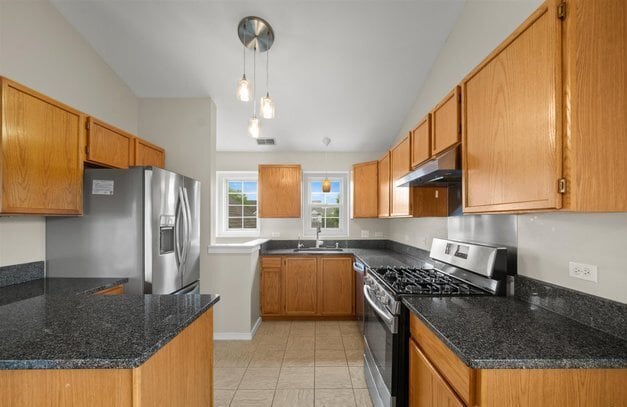 Building Photo - 2503 Sheehan Dr