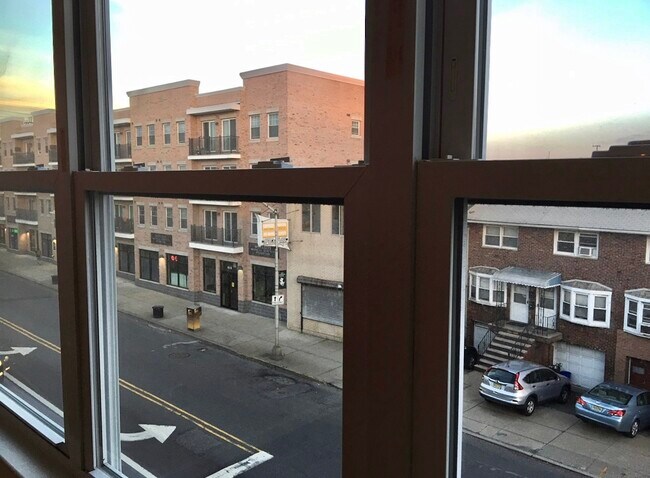 Foto del edificio - 100 Harrison Ave