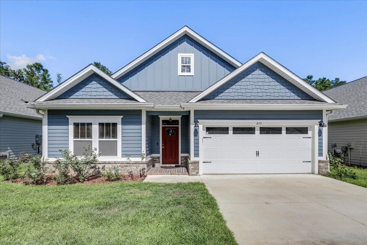 Foto principal - 855 Avery Park Dr