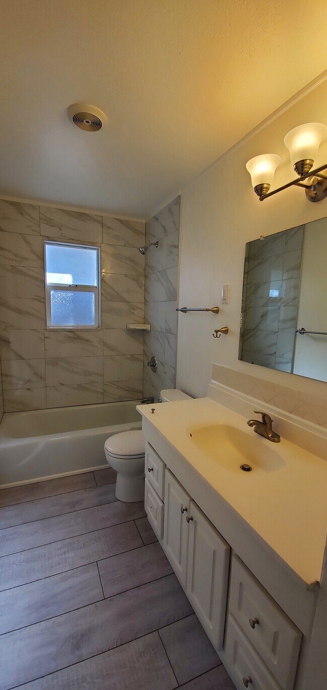 Baño - 512 Washington Ave