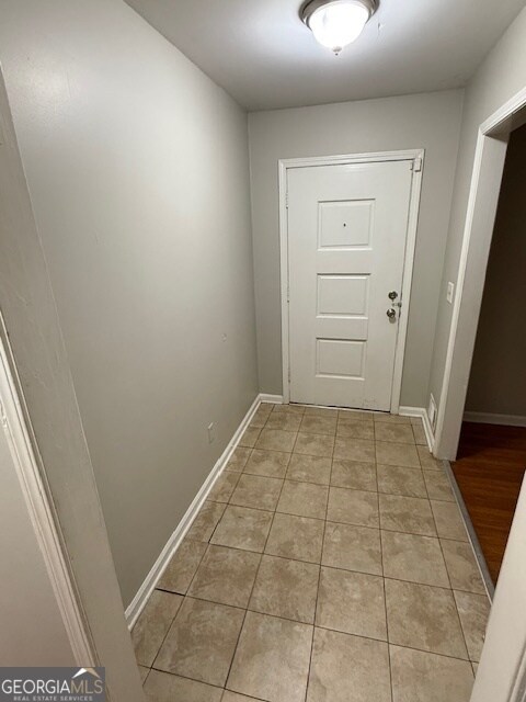Foto del edificio - 4833 Thompson Mill Rd