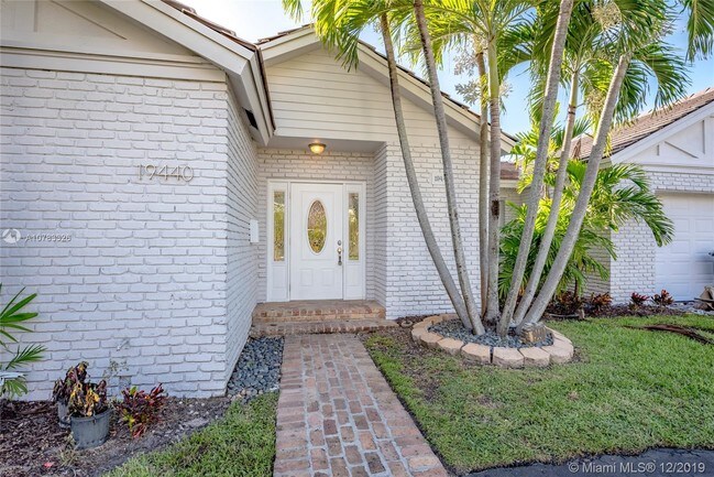 Building Photo - 19440 W St Andrews Dr