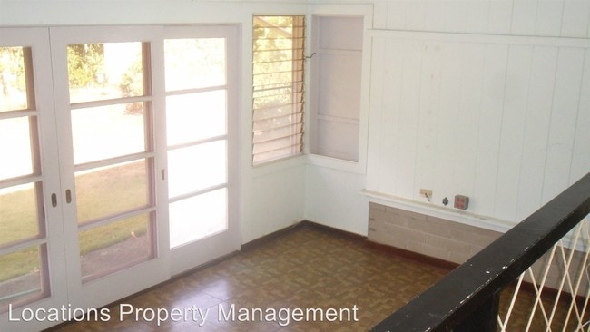 Building Photo - 3 br, 2 bath House - 668 Lawelawe Street