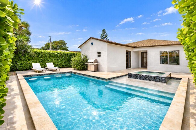 Foto del edificio - 7606 S Olive Ave